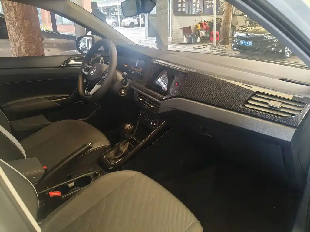 Volkswagen Lavida — миниатюра 4
