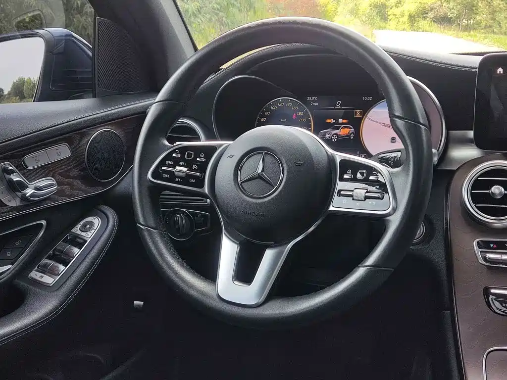 Mercedes-Benz GLC 2022 GLC 300 L 4MATIC