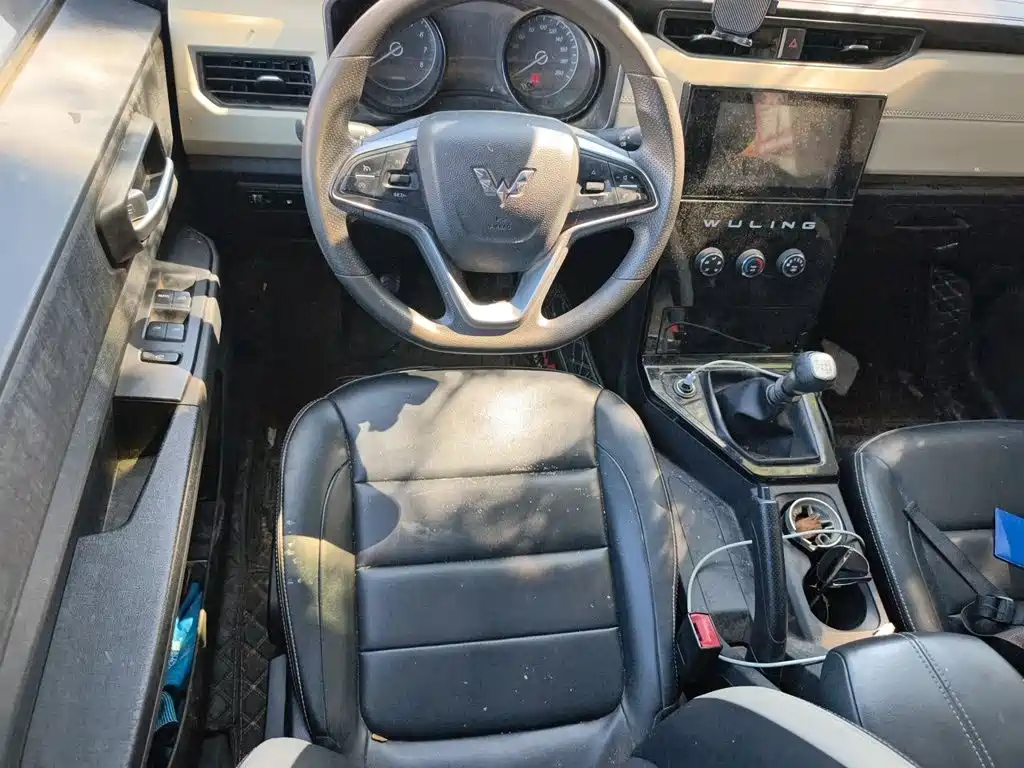 Wuling Hongguang PLUS — миниатюра 6
