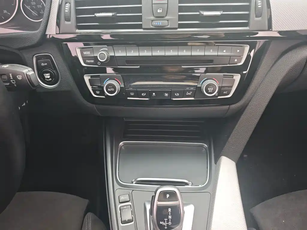 BMW 3 Series — миниатюра 13