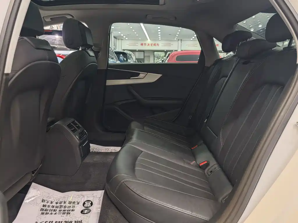 Audi A4L — миниатюра 10