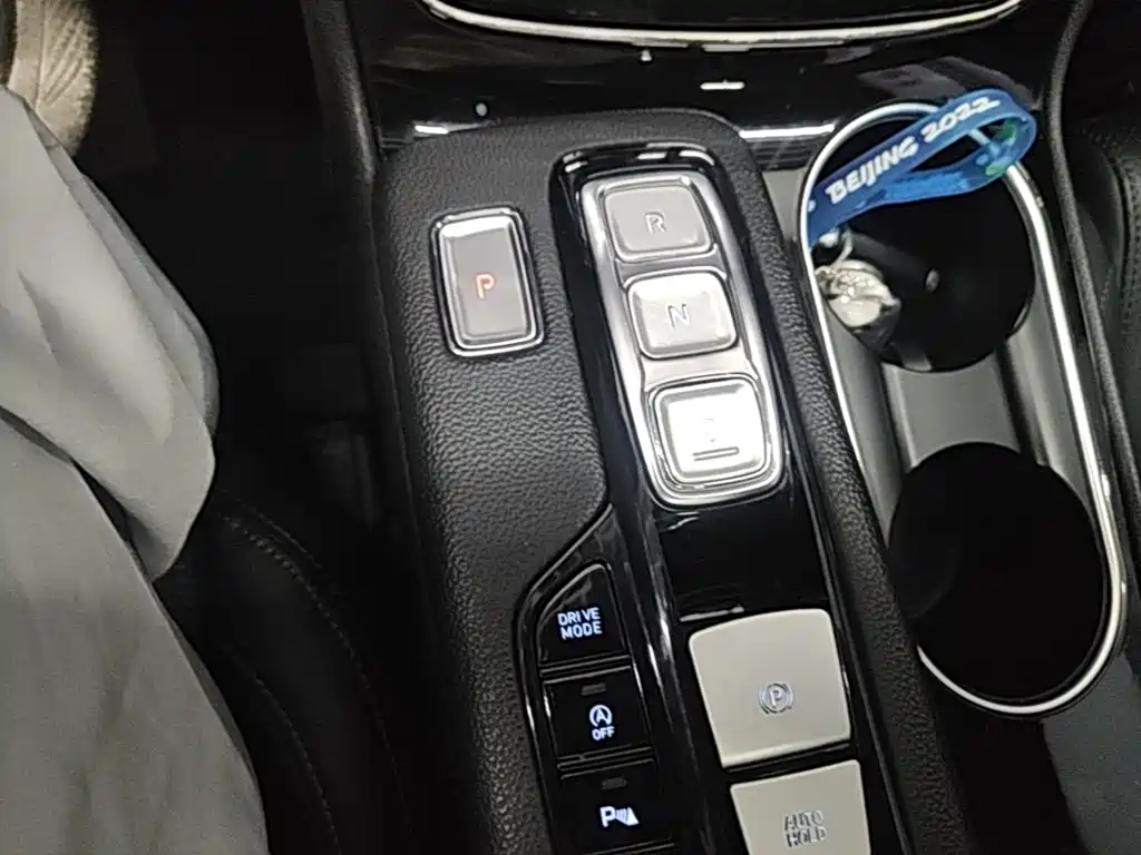 Hyundai Santa Fe — миниатюра 14