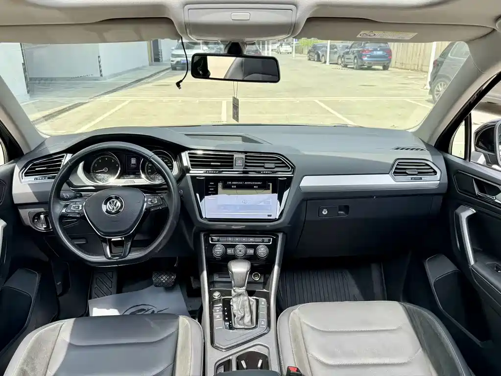 Volkswagen Tiguan L — миниатюра 8
