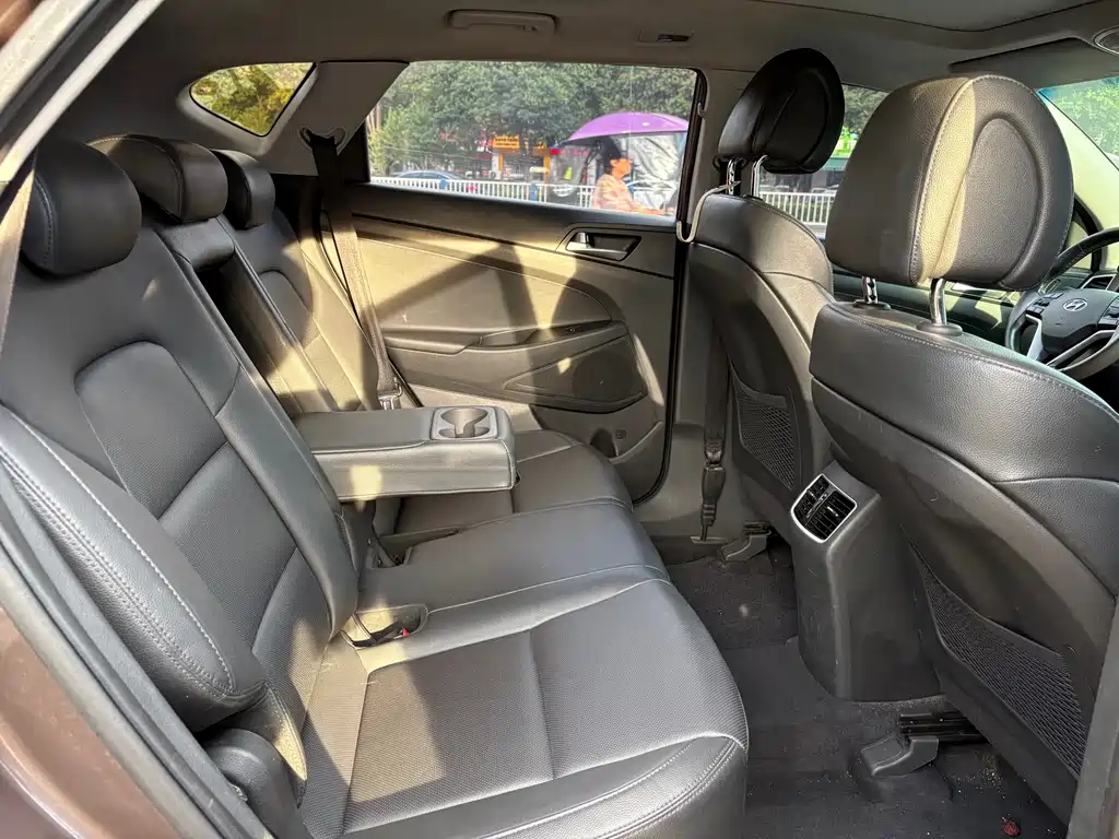 Hyundai Tucson — миниатюра 10