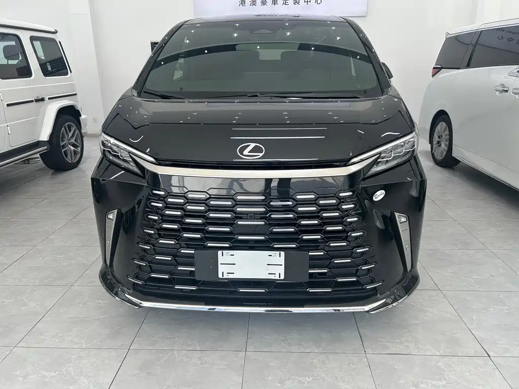 Lexus LM — миниатюра 2