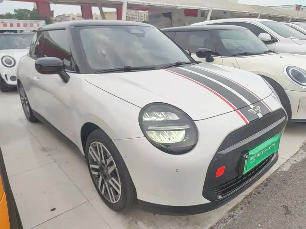 MINI MINI COOPER EV — миниатюра 4