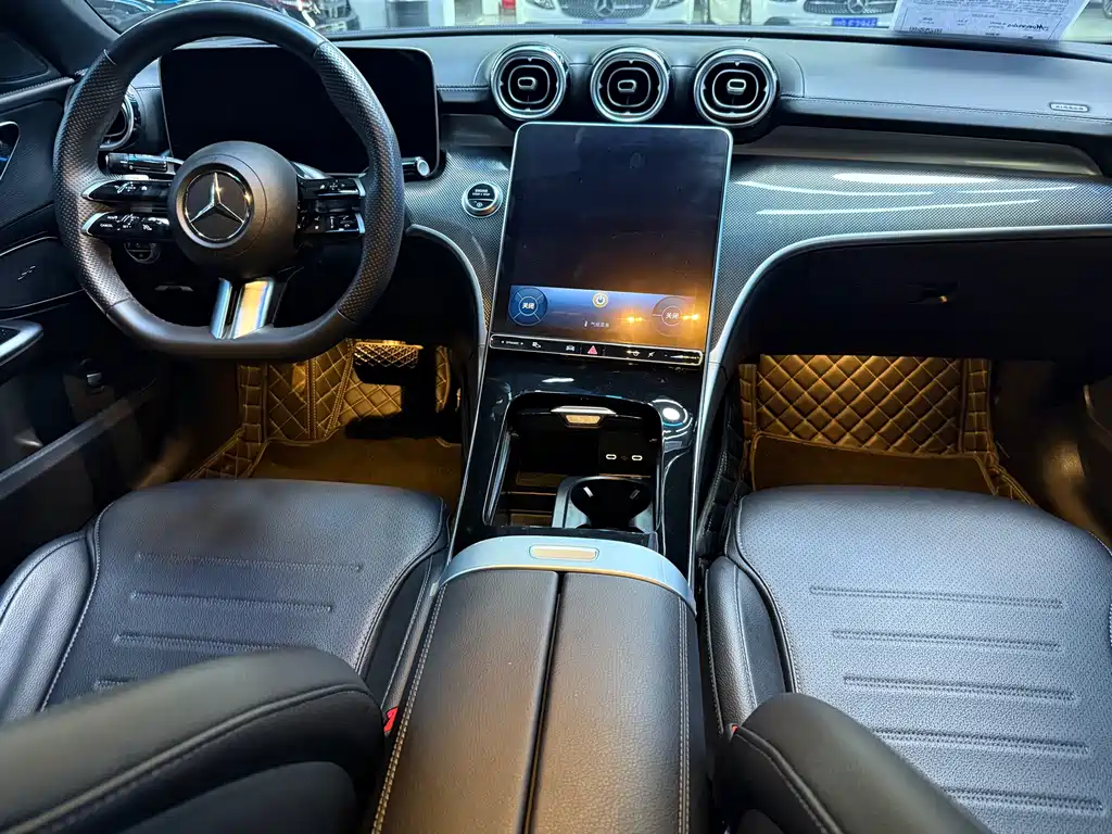 Mercedes-Benz C-Class — миниатюра 15