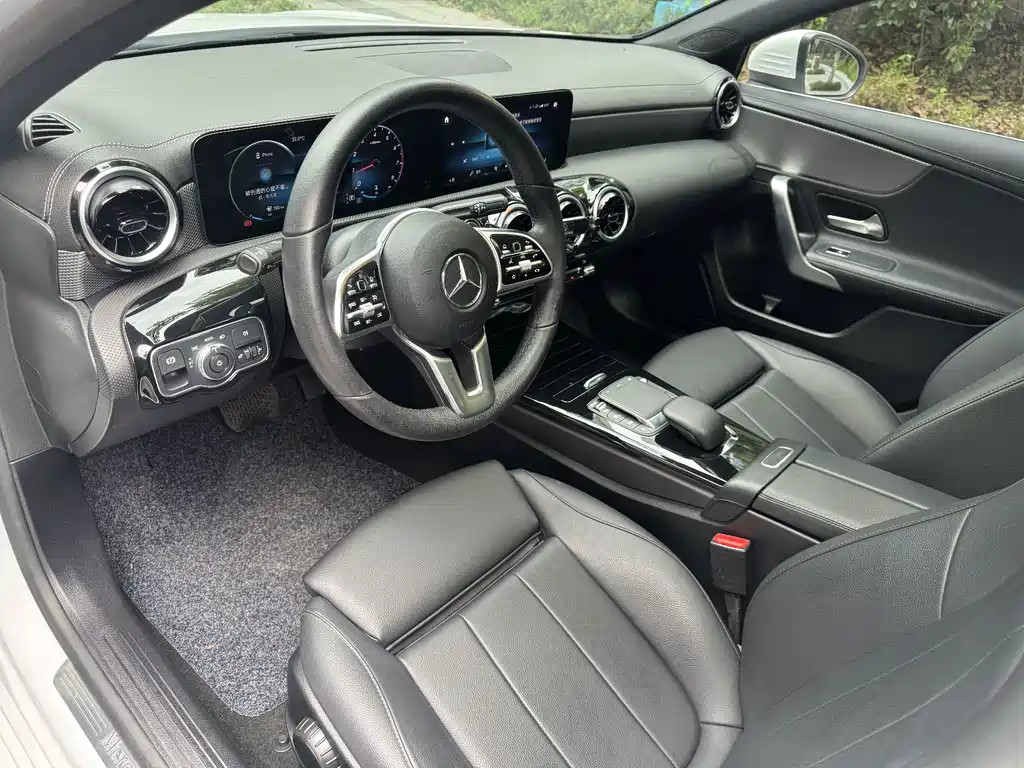Mercedes-Benz A-Class — миниатюра 4