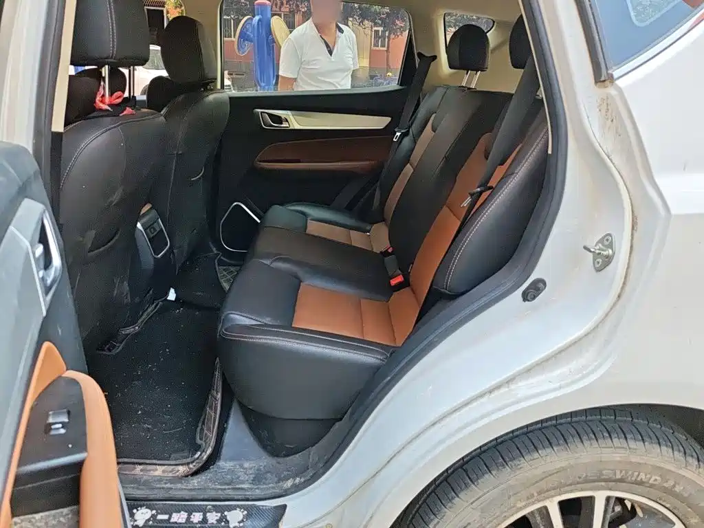 Geely Vision X6 — миниатюра 13