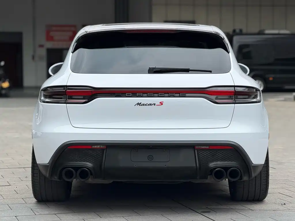 Porsche Macan — миниатюра 16