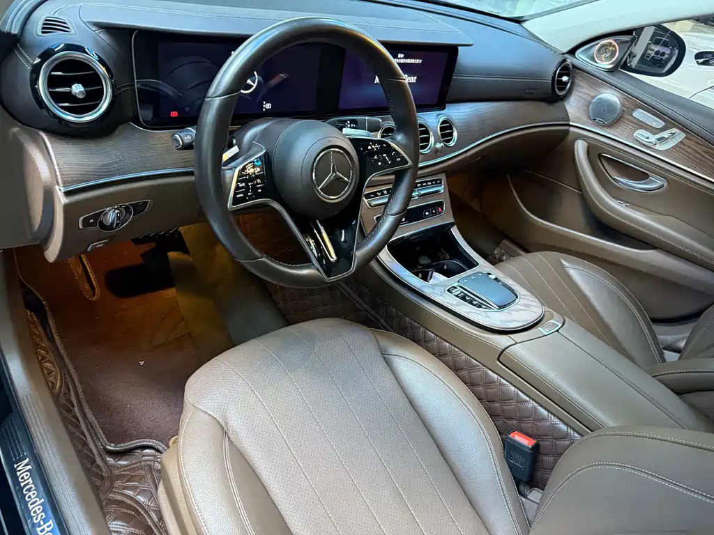 Mercedes-Benz E-Class — миниатюра 4