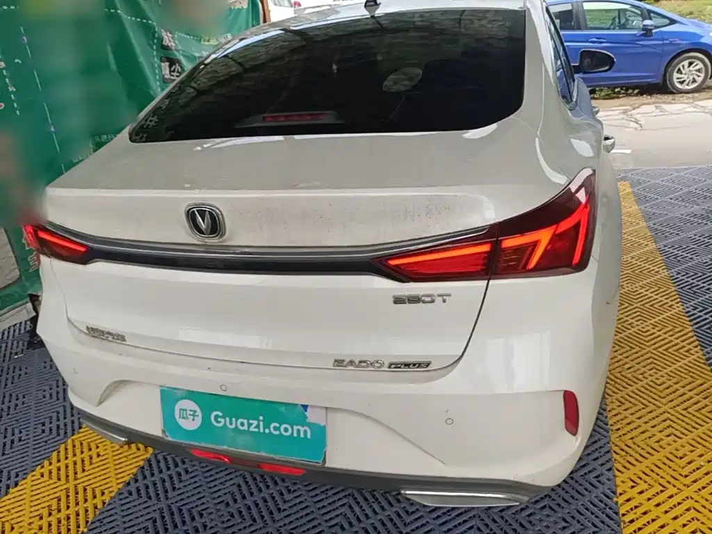 Changan Eado — миниатюра 6