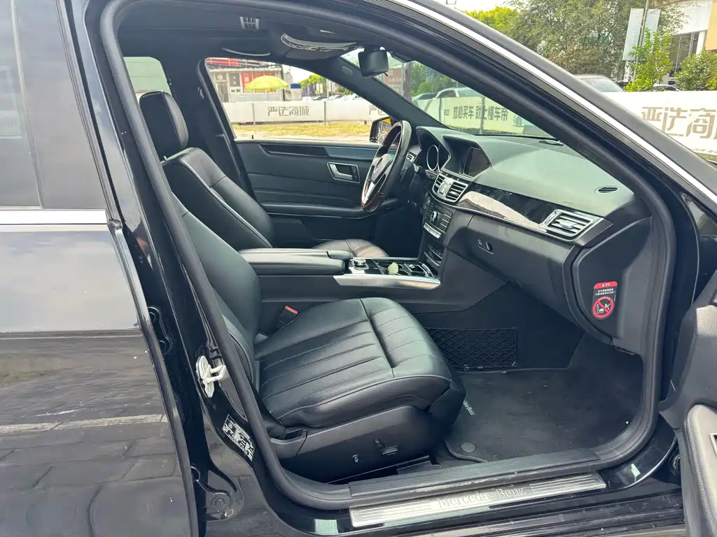 Mercedes-Benz E-Class — миниатюра 10