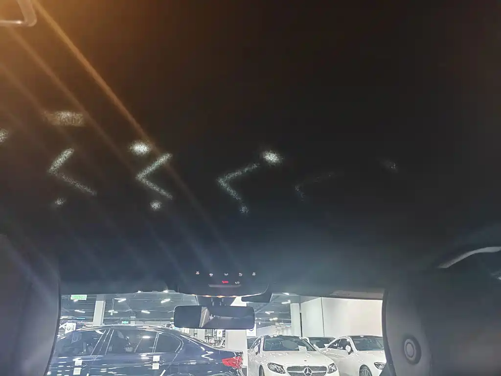 Mercedes-Benz E-Class — миниатюра 13