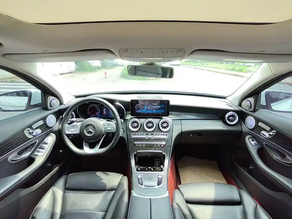 Mercedes-Benz C-Class — миниатюра 5