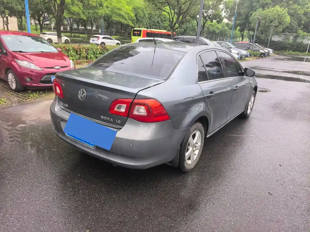 Volkswagen Bora — миниатюра 4