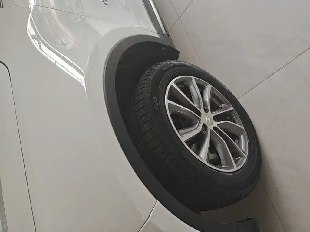 Geely Boyue — миниатюра 23