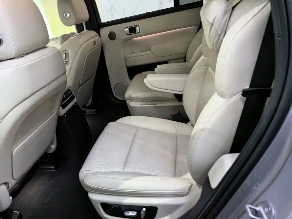 Li Auto Li L9 — миниатюра 17