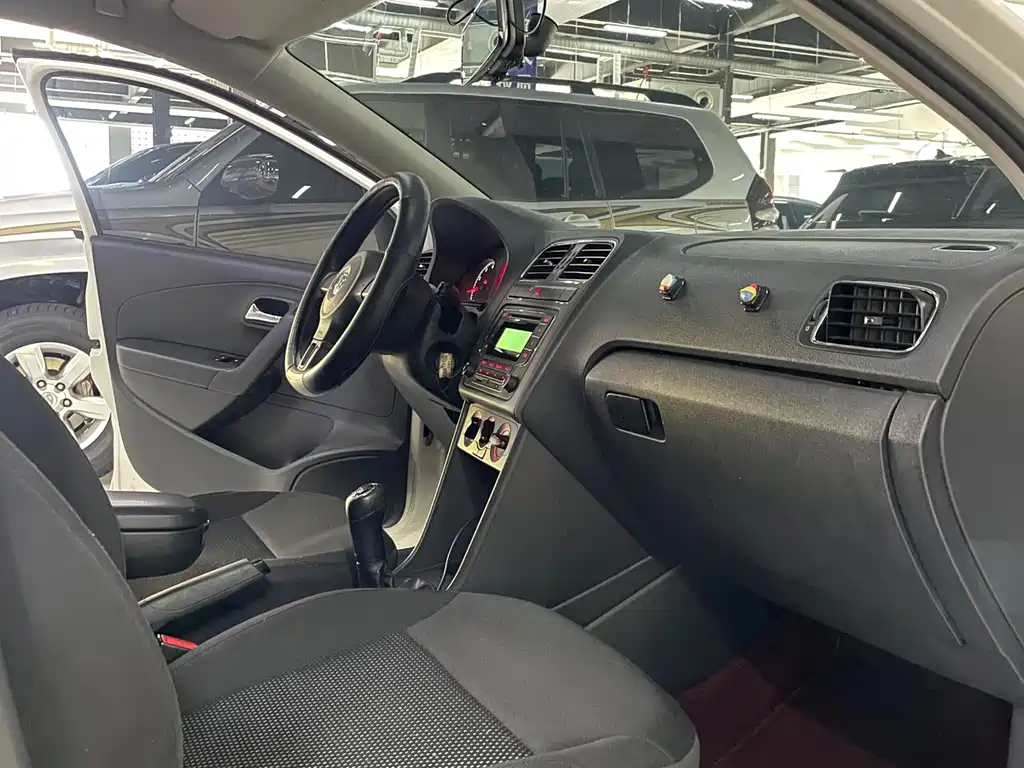 Volkswagen Polo — миниатюра 9