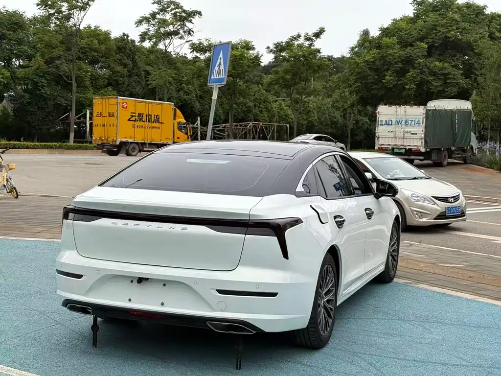 Bestune B70 2021 1.5T AT
