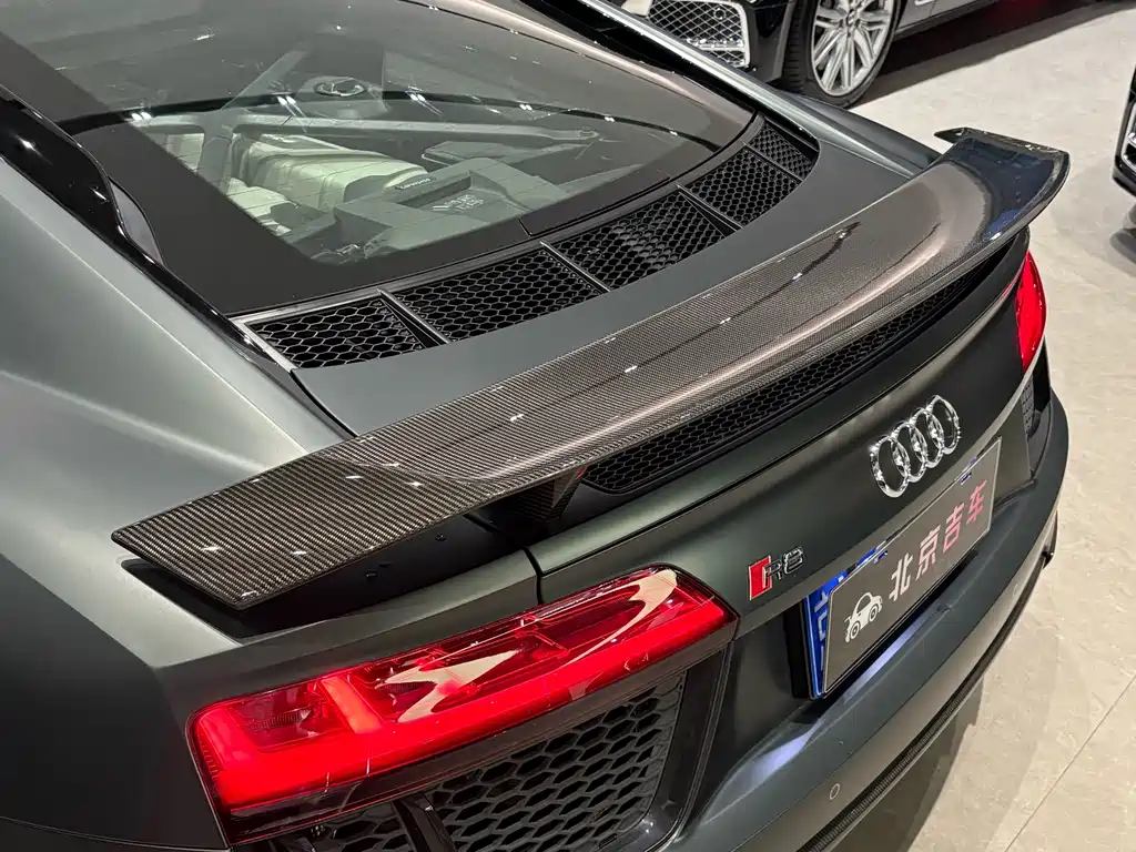 Audi R8 — миниатюра 12