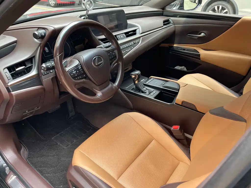 Lexus ES — миниатюра 6