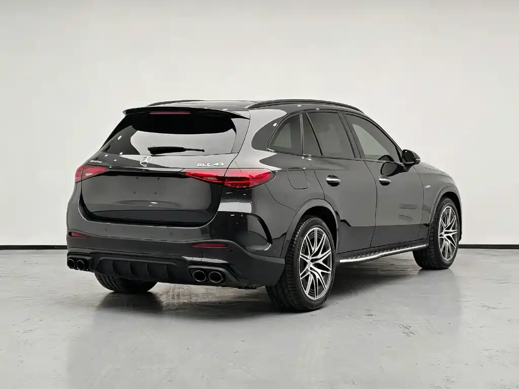 Mercedes-Benz GLC AMG — миниатюра 6