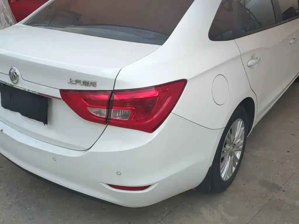 Buick Excelle — миниатюра 8