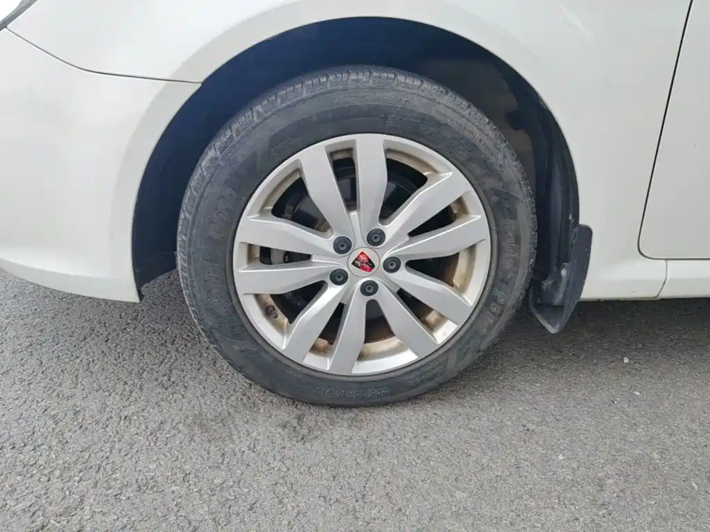 Roewe 350 — миниатюра 25