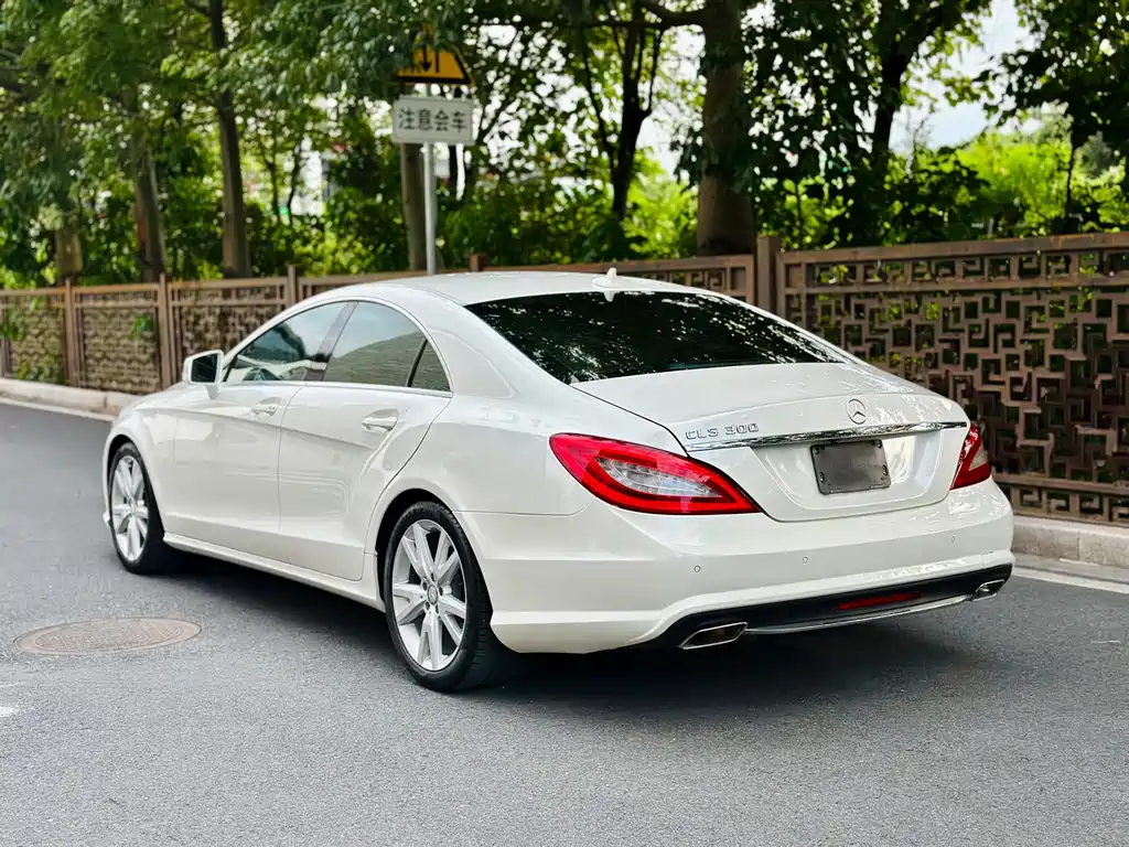 Mercedes-Benz CLS — миниатюра 4