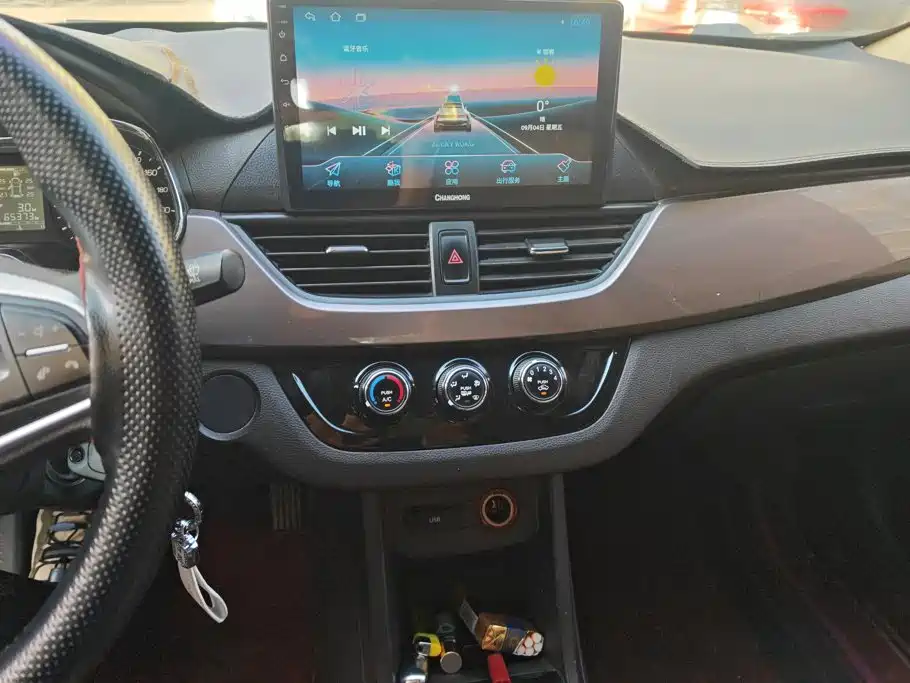 Baojun 310W — миниатюра 13
