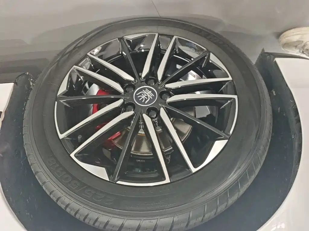 BYD Qin L — миниатюра 23