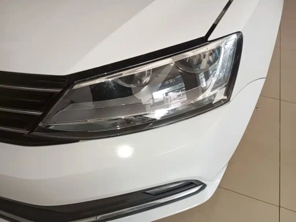 Volkswagen Sagitar — миниатюра 24