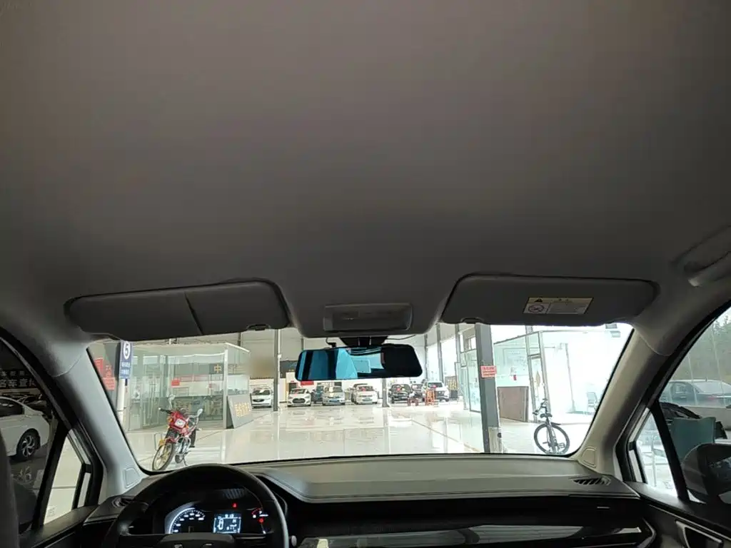 Wuling Jiachen — миниатюра 18