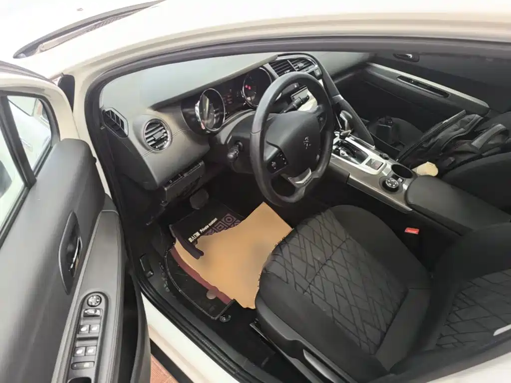 Peugeot 3008 — миниатюра 16