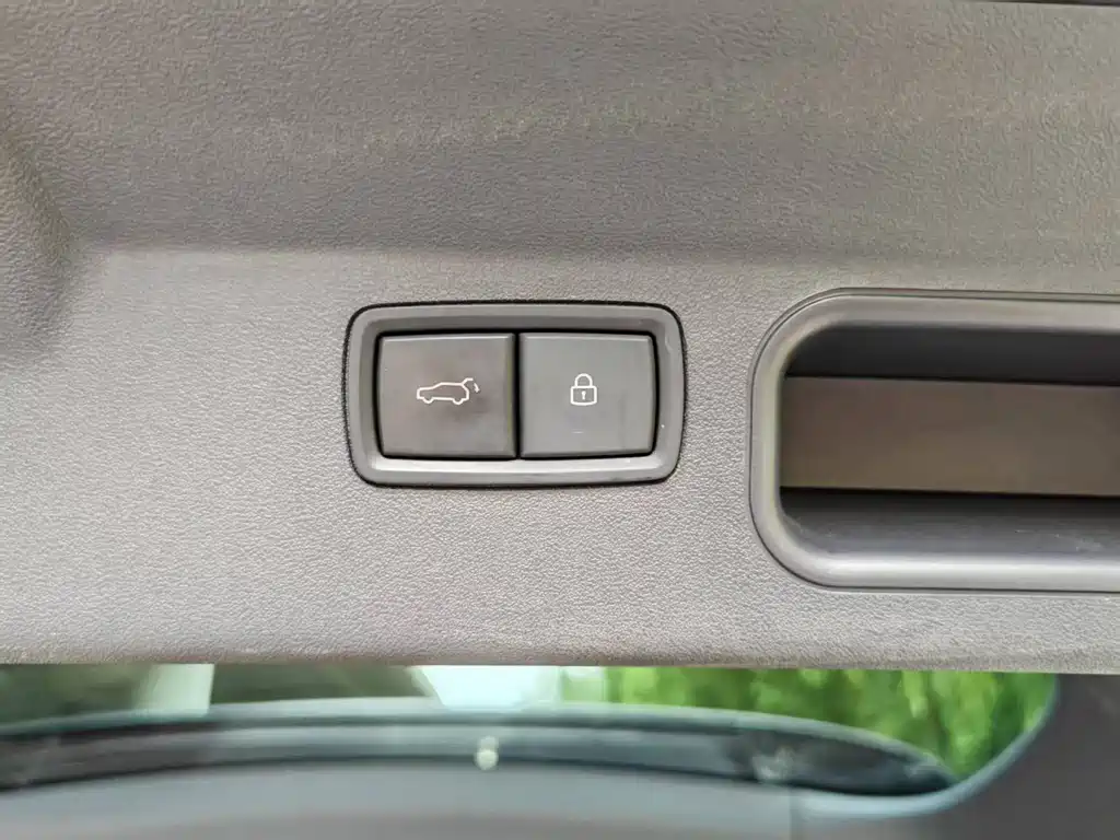 Li Auto Li ONE — миниатюра 15