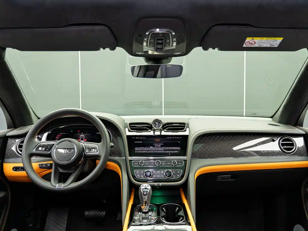 Bentley Bentayga — миниатюра 17