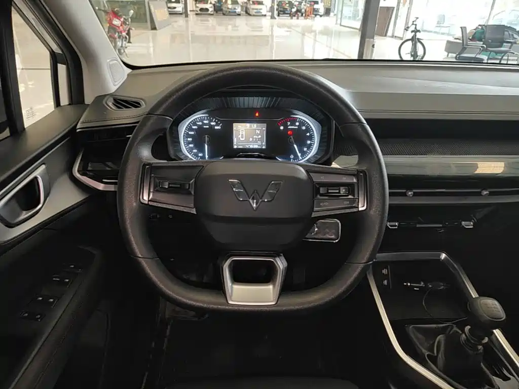 Wuling Jiachen — миниатюра 11