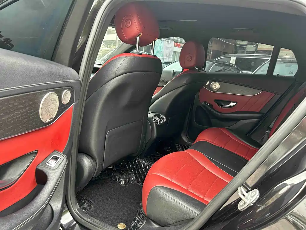 Mercedes-Benz GLC 2019 GLC 300 4MATIC SUV