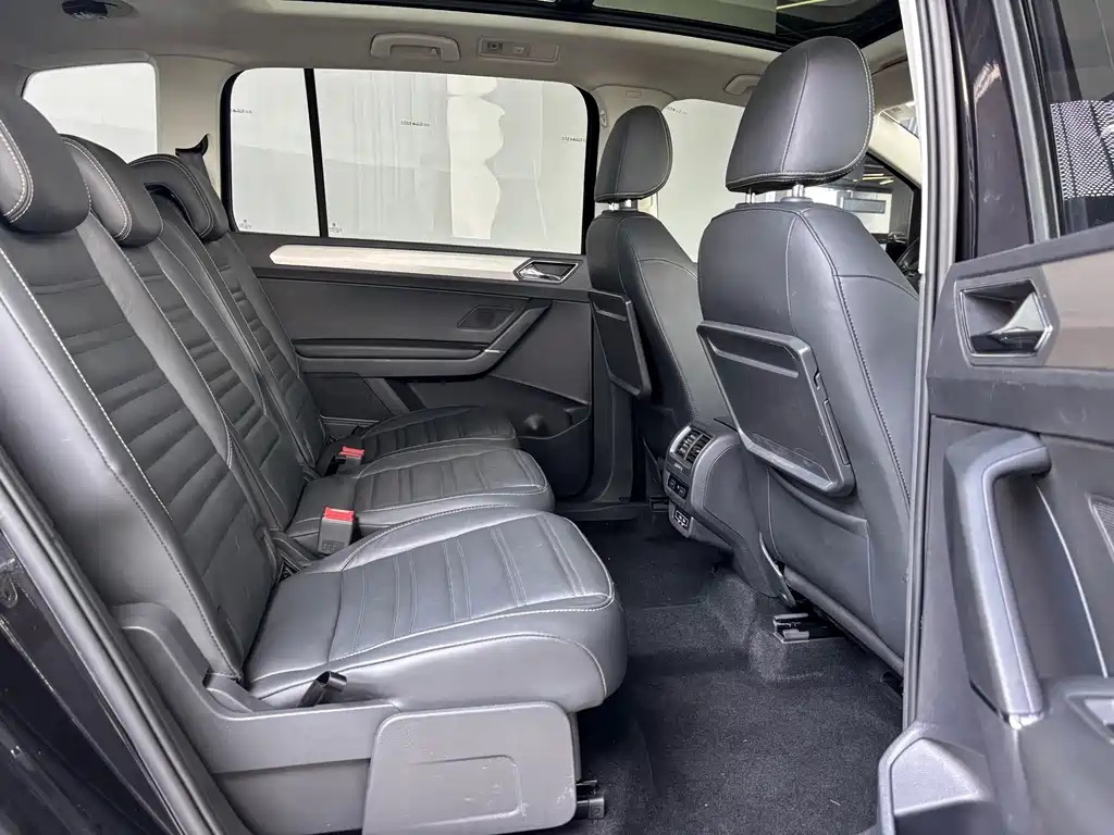 Volkswagen Touran — миниатюра 5