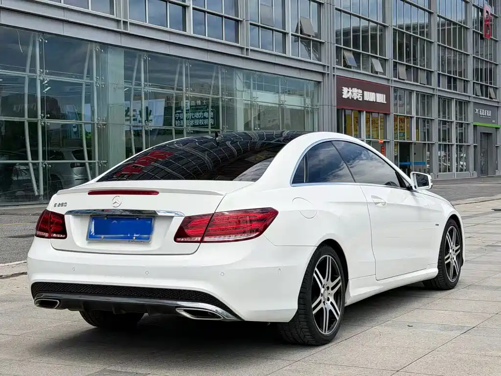 Mercedes-Benz E-Class (Import) — миниатюра 7
