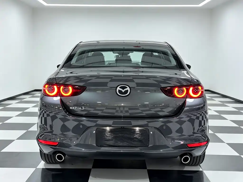 Mazda 3 Axela — миниатюра 9