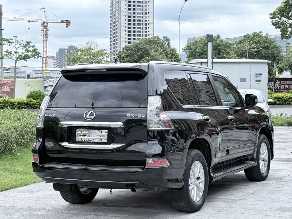 Lexus GX — миниатюра 3