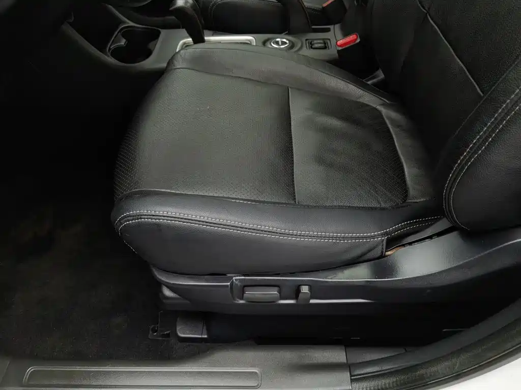 Mitsubishi Outlander (Import) — миниатюра 20
