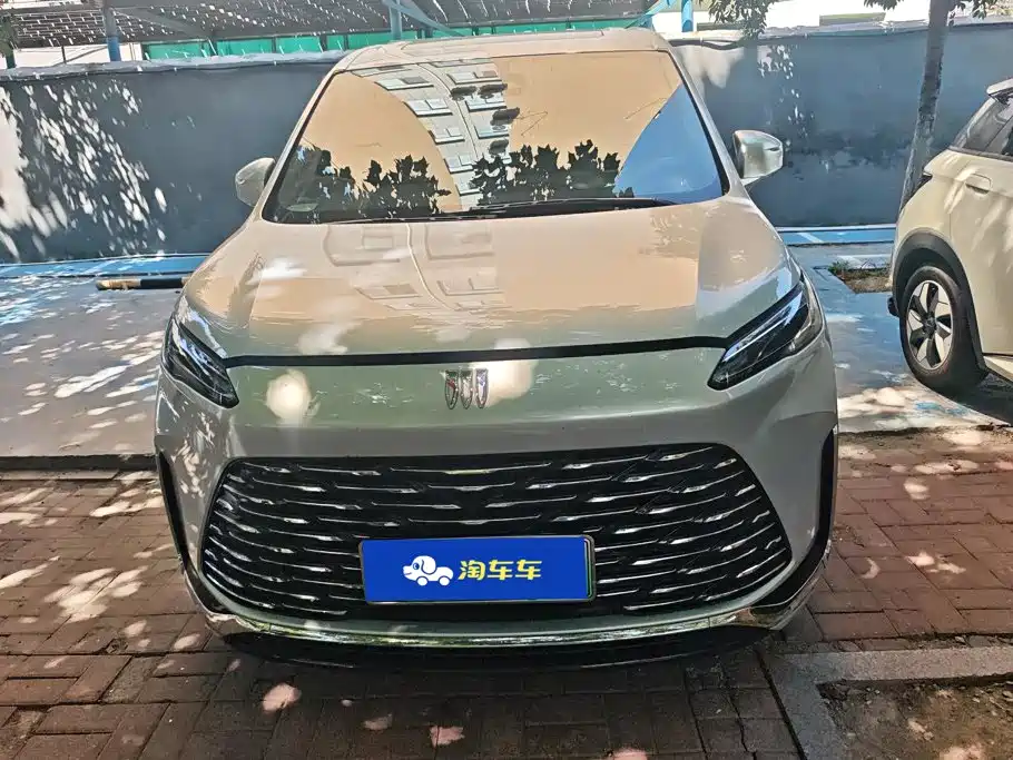 Buick GL8 Hybrid — миниатюра 2