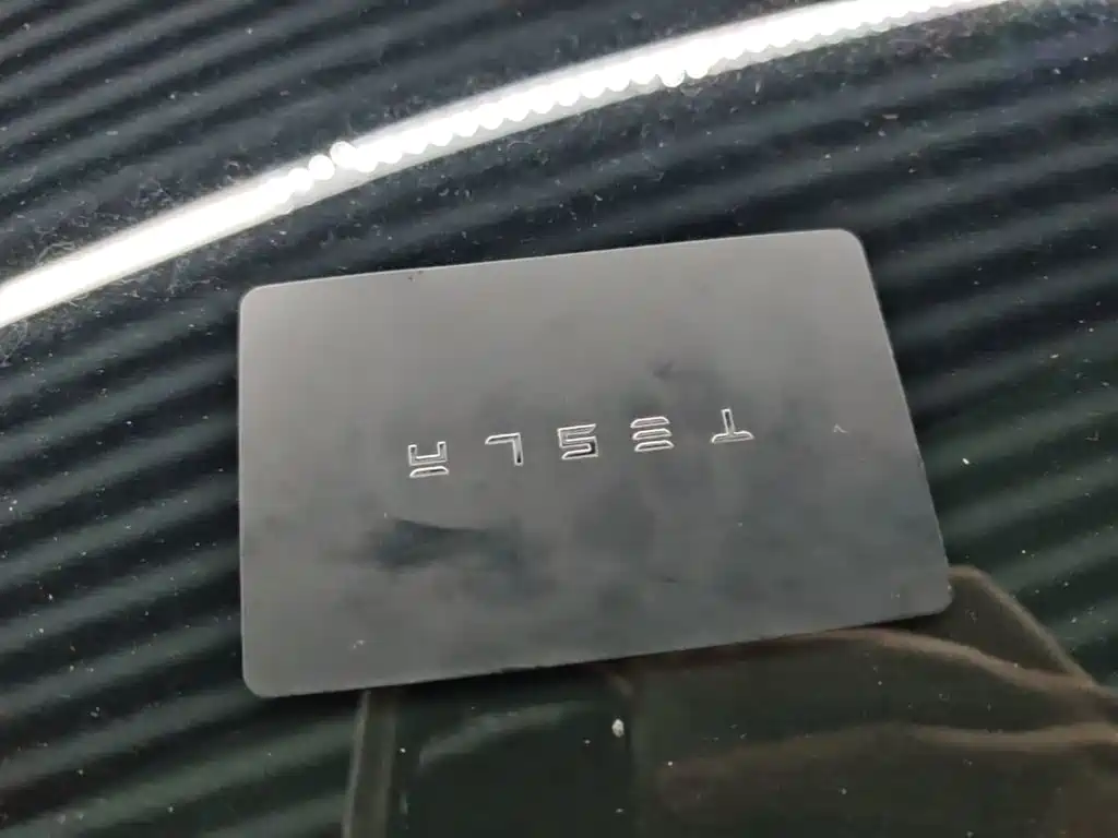Tesla Model 3 — миниатюра 9