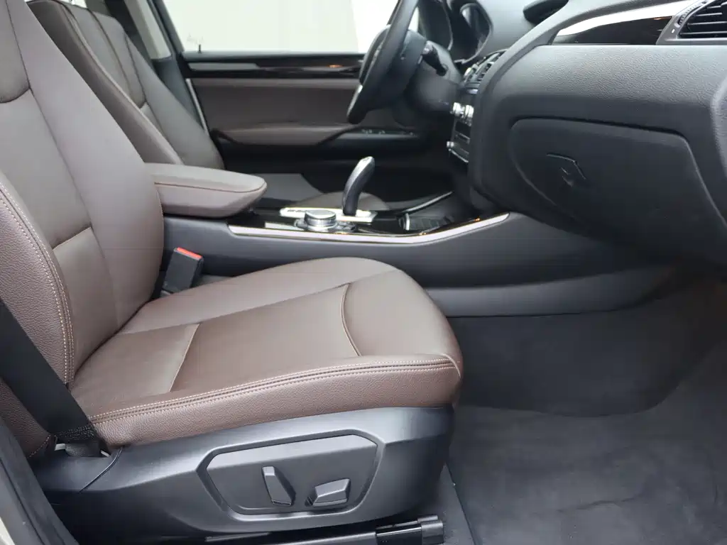 BMW X3 (Import) — миниатюра 8