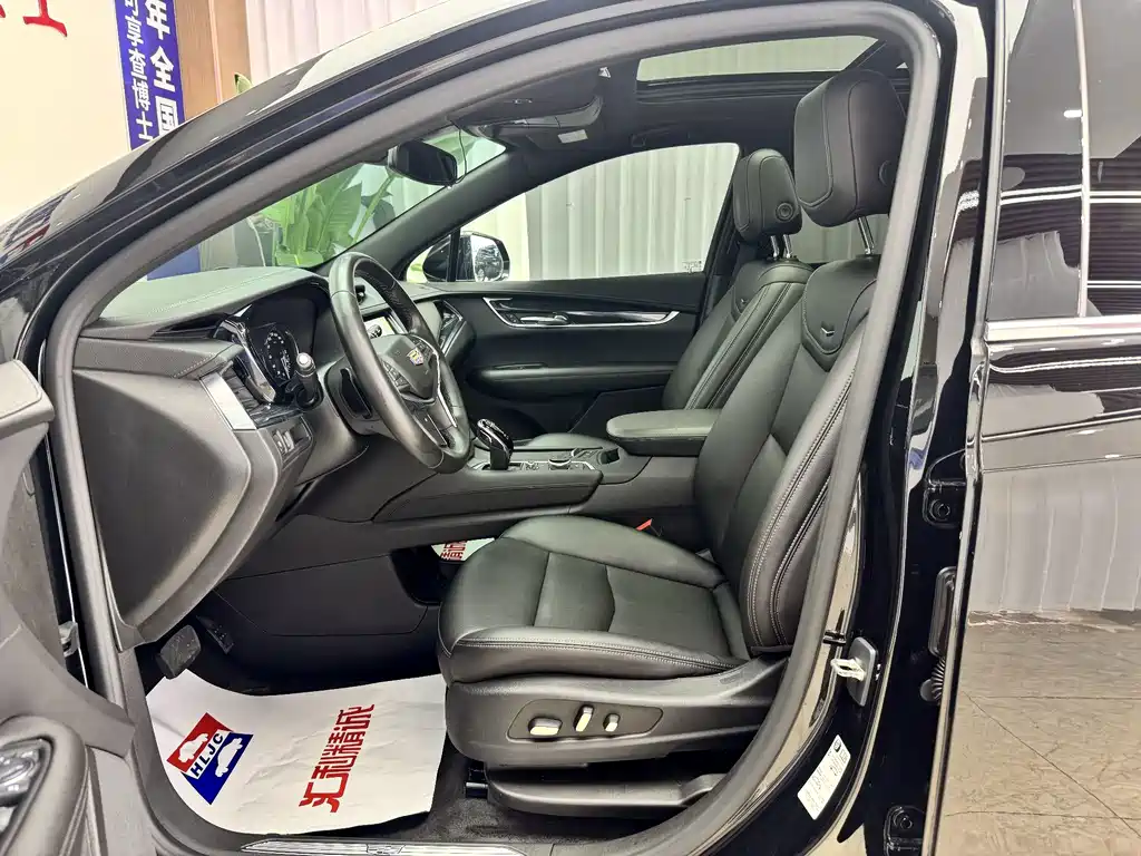Cadillac XT5 — миниатюра 10
