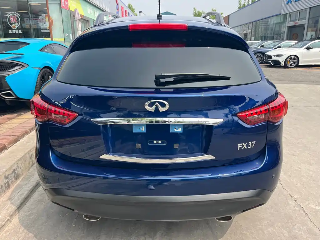Infiniti FX 2013 FX37