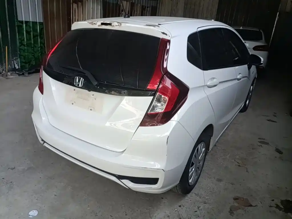 Honda Fit — миниатюра 7